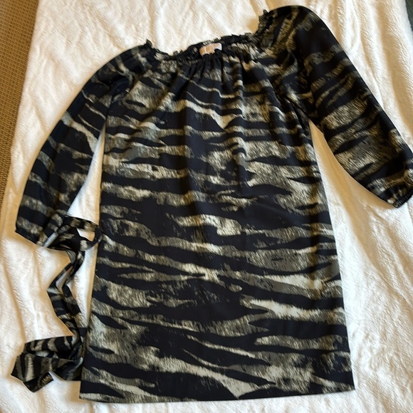 Dresses & Skirts - Michael Kors tiger print dress